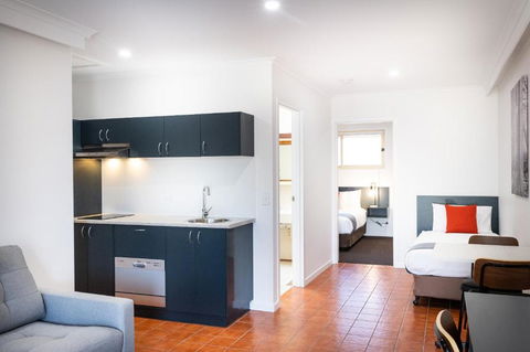 River Motel - Tourism Canberra 3