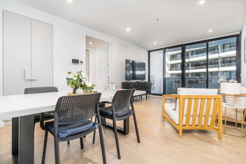 Restful Apt Near ANZAC Park West with Tourism Canberra
