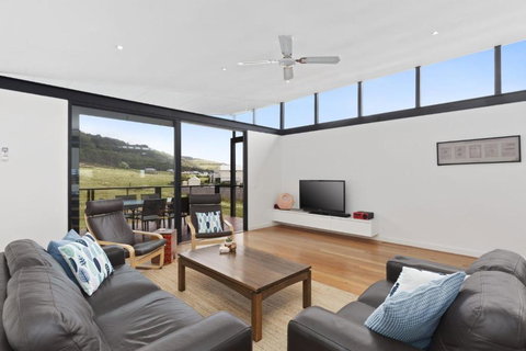 Red Salt - Tourism Canberra 0