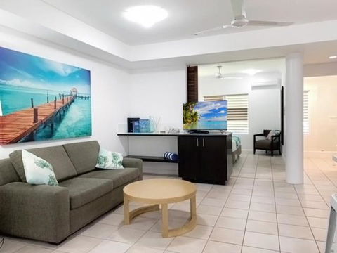 REEF RETREAT APARTMENTS PALM COVE Unit 13 - Tourism Canberra 0