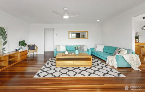 RELAX @48 CLOSE TO BEACH Sleeps 7 - Tourism Canberra 3