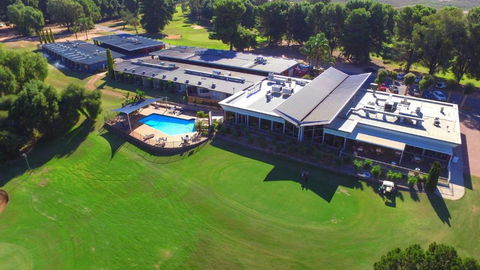 Renmark Country Club - Tourism Canberra 0