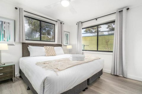Renovated Townhouse Close To The CBD And Schools - Tourism Canberra 0