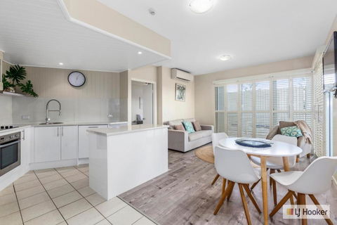 RESORT ON THE BEACH 1219/20 - Tourism Canberra 2