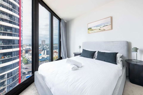 Resort Style Living 2 Bed Apt With Pool BBQ - Tourism Canberra 3