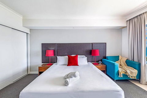 Resort Style Living In An Oceanview King Suite - Tourism Canberra 2