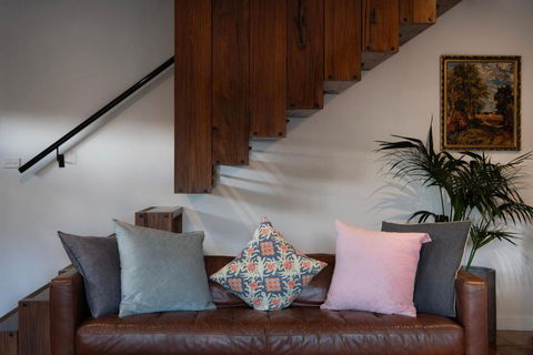 Retreat 34A - Tourism Canberra 3