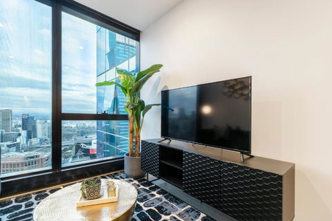 Ritzy Apartment In Iconic Australia 108 With Views - Tourism Canberra 3