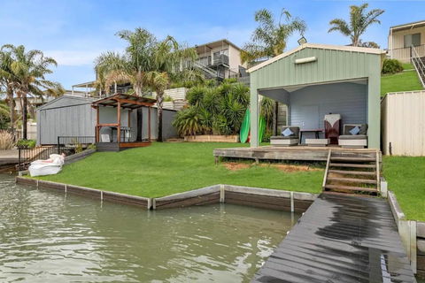 River Life - Tourism Canberra 1