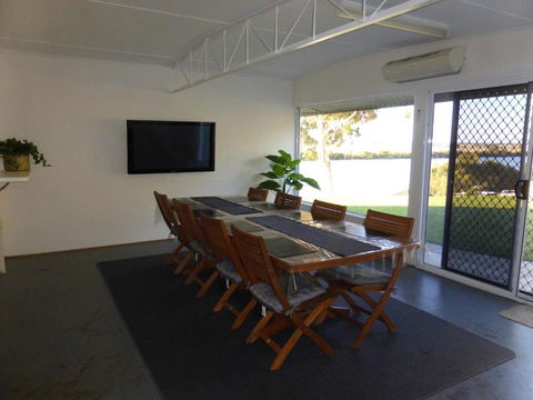 Riverfront Holiday House - Tourism Canberra 1