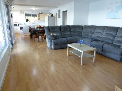 Riverfront Holiday House - Tourism Canberra 3