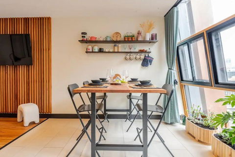 Riverside Apartment Melbourne CBD - Tourism Canberra 2