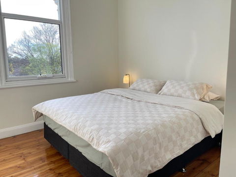 Riverside Hotel - Tourism Canberra 0