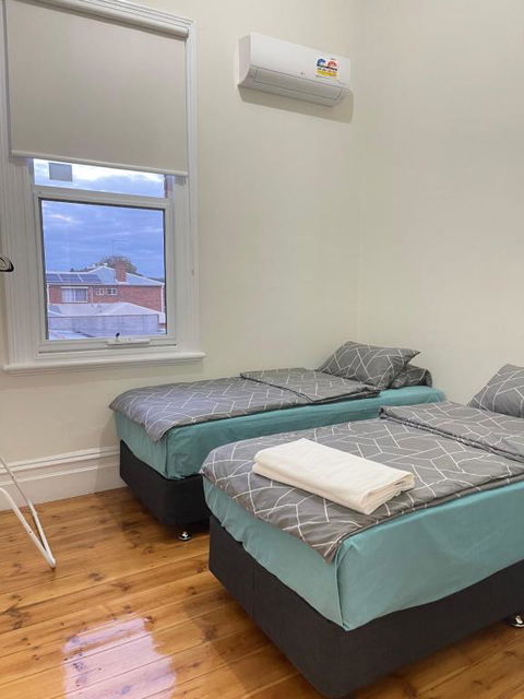 Riverside Hotel - Tourism Canberra 1