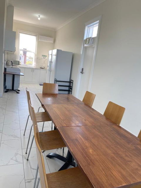 Riverside Hotel - Tourism Canberra 3