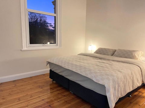 Riverside Hotel - Tourism Canberra 1