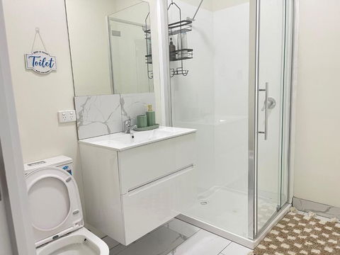 Riverside Hotel - Tourism Canberra 1