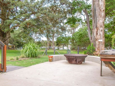 Riverside Retreat - Tourism Canberra 2