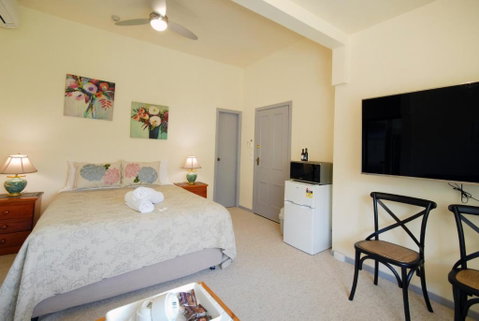 Riverview Boutique Motel - Tourism Canberra 0