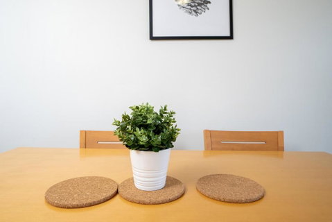 Relaxing 2BR Apt In North Point Complex - Tourism Canberra 2
