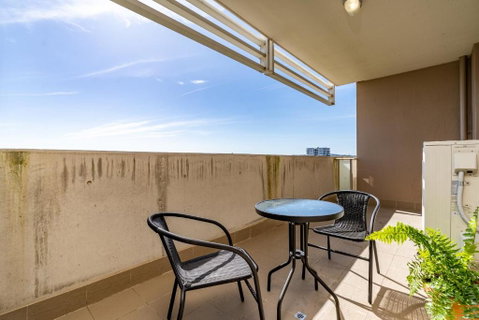 Relaxing 2BR Apt In North Point Complex - Tourism Canberra 3