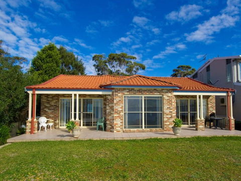 Salamander Beach Front - Tourism Canberra 1
