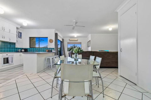 Rooftop Island Sunsets - Tourism Canberra 3