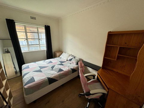 Room Near To Melbourne Airport & Train Station - Tourism Canberra 3