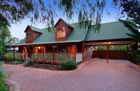 Rosewood Cottage - Tourism Canberra 2
