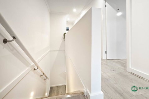 Rowville Modern Escape - Tourism Canberra 1