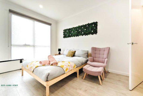 Rowville Modern Escape - Tourism Canberra 3