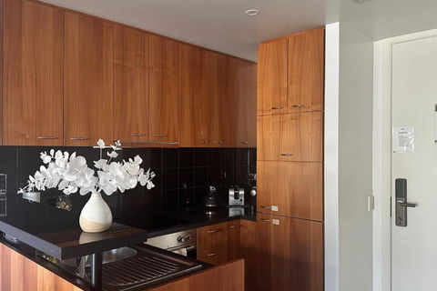 Royal Garden Residence - Tourism Canberra 2