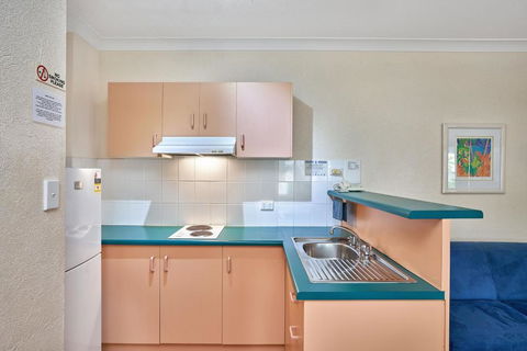 Royal Palm Villas - Tourism Canberra 1