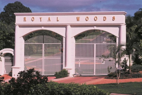 Royal Woods Resort - Tourism Canberra 3