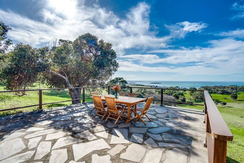 Rustic Cottage - Tourism Canberra 2