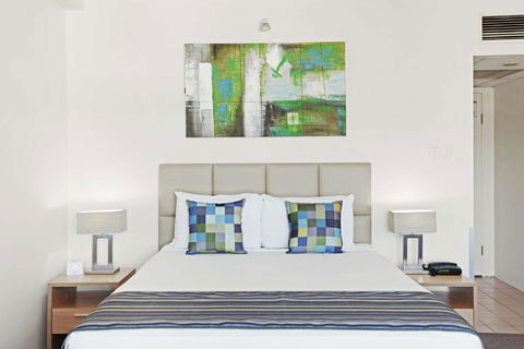 Rydges Esplanade Resort Cairns - Tourism Canberra 0