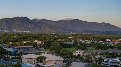 Rydges Esplanade Resort Cairns - Tourism Canberra 1