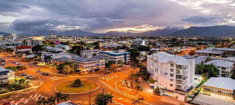 Rydges Esplanade Resort Cairns - Tourism Canberra 2