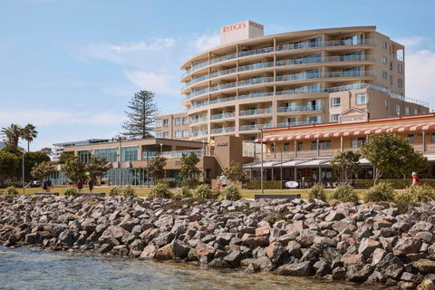 Rydges Hotel Port Macquarie - Tourism Canberra 2