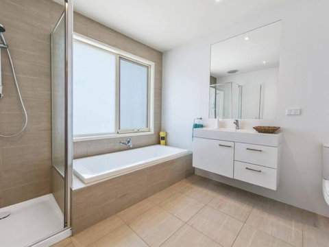 RYE/BLAIRGOWRIE FAMILY ENTERTAINER.. - Tourism Canberra 2