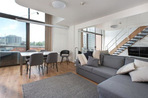S203S - The Loft By Darling Harbour - Tourism Canberra 0