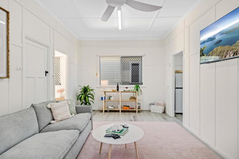 Sage Cottage! CBD Perfection! - Tourism Canberra 0