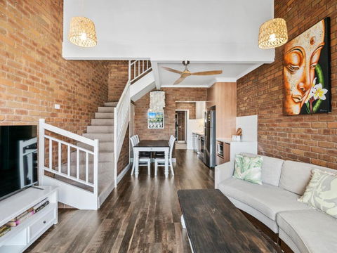 Sailz Villas Unit 4 - Tourism Canberra 0