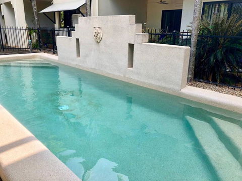 Salt & Sand - Tropical Oasis Footsteps To Beach - Tourism Canberra 2