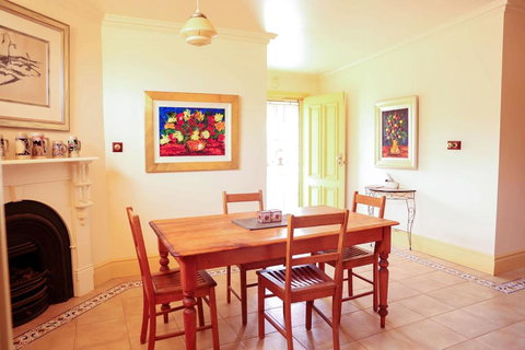 SaltBush Cottage - Tourism Canberra 3