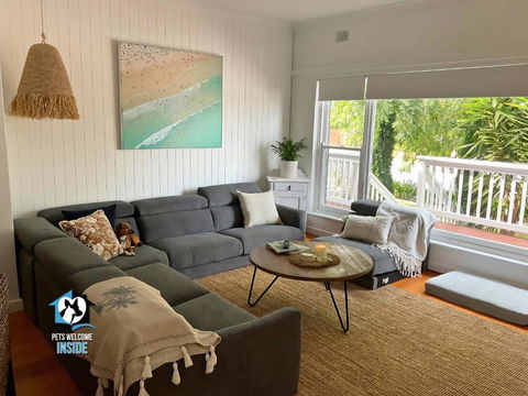 Saltwater Sunsets Seaside Haven With Ocean Views - Tourism Canberra 1