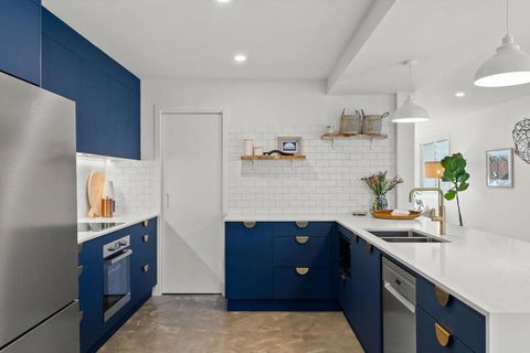 Salty Crab Bungalow - Tourism Canberra 1