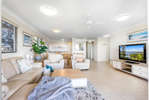 Salty Kisses @ Riverdance - 3 Bedroom Apartment - Tourism Canberra 0