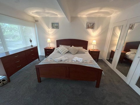 Sanctuary On Toagara With Spa And Heated Pool - Tourism Canberra 3