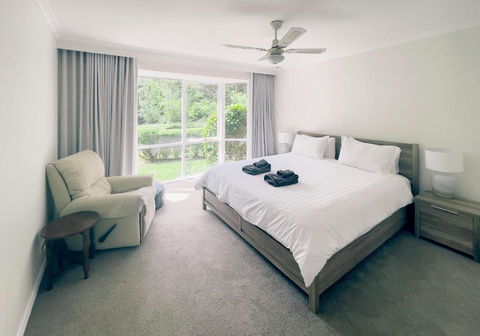 Sanctuary Park Cottages - Tourism Canberra 3